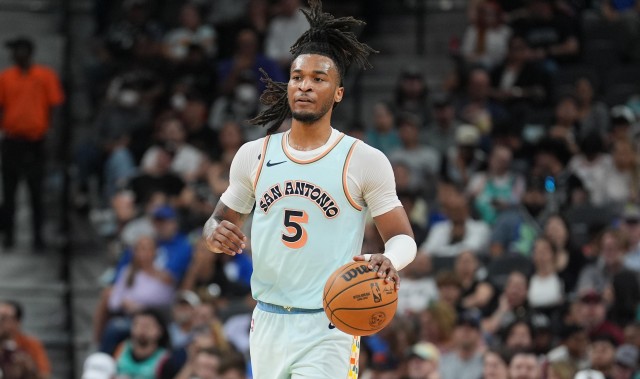 美记：尚无消息确认马刺正式报价KD 但他们不会出卡斯尔或榜眼签