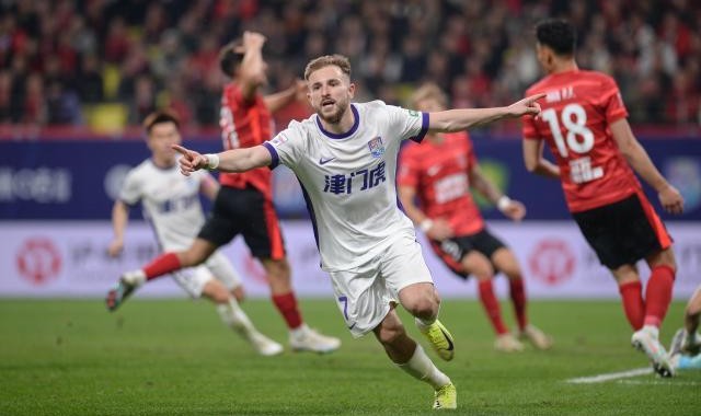 【中超】周定洋直红阿代米制胜球 蓉城1比2津门虎