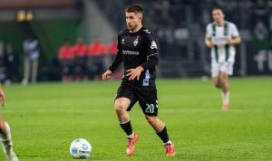 罗马诺：施密德今夏可能离开不来梅，多家意甲球队对球员兴趣浓厚