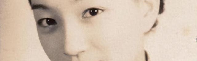 华体会hth登录-1965年陆小曼病世，翁瑞午的长女见四下无人，迅速解开她的衣扣