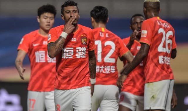 华体会官网-卡帅事儿未解“保塔”又添乱 恒大如何收拾烂摊子？